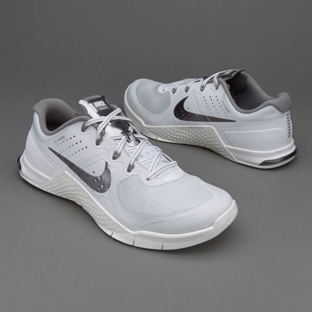 Nike Metcon 2 Sneakers - Picture 1 of 7